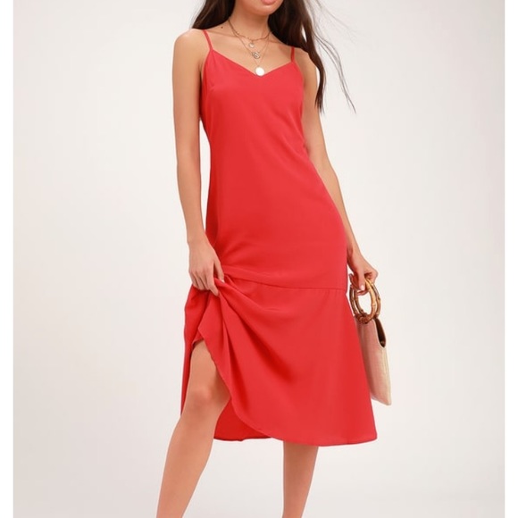 Lulus Dresses & Skirts - 💃🏼Lulu’s Red Midi Dress